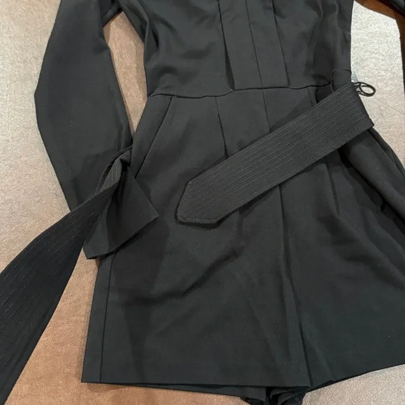 NWT express black long sleeve romper XXS - Picture 3 of 4